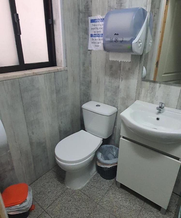 拉哥斯 Sunny House旅舍 外观 照片