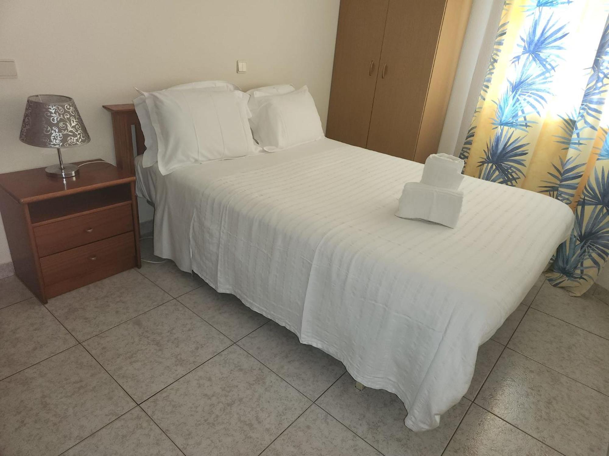 拉哥斯 Sunny House旅舍 外观 照片